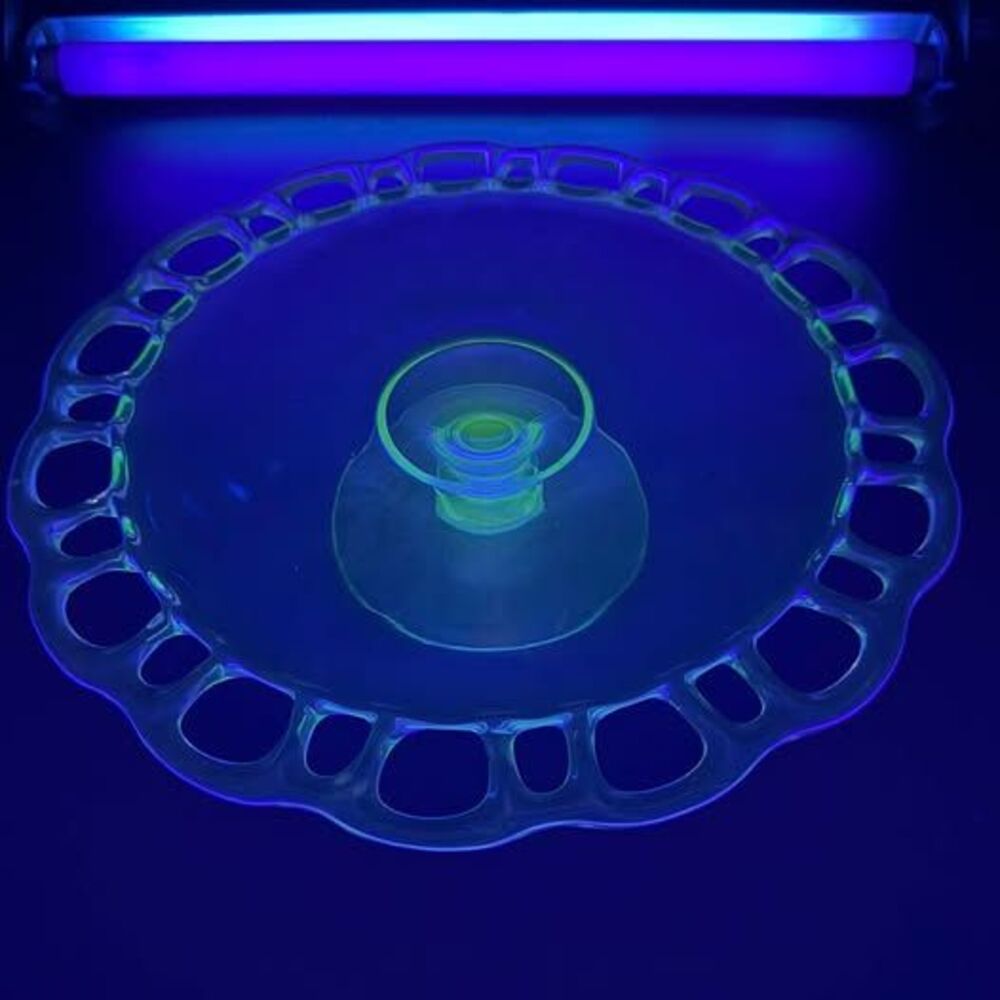Vintage Westmoreland Doric Lace Green Manganese Glass Cake Stand 11.5” UV Glow